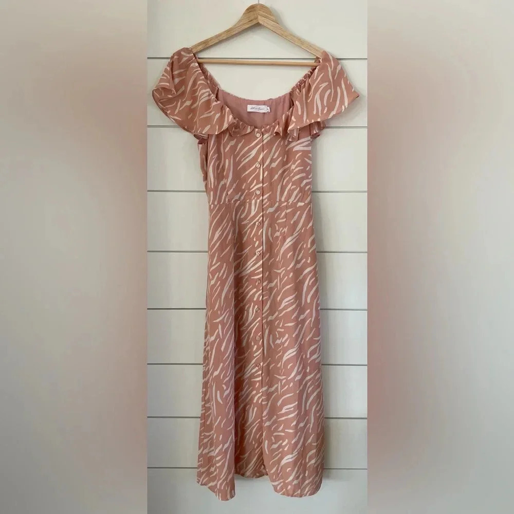 All In Favor Dress - Picture 2 of 4